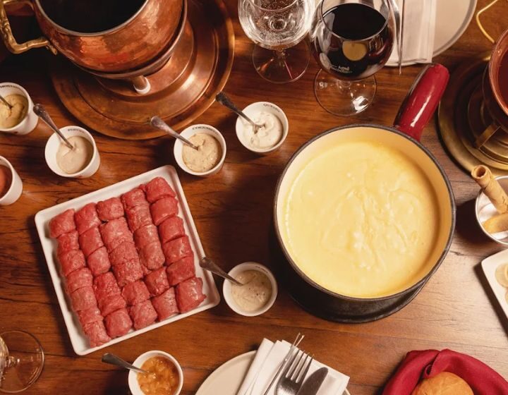 Rodízio de Fondue no restaurante Chalezinho em Gramado